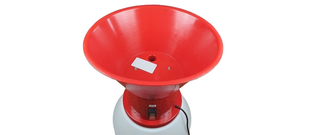 Násypka Elektrický šrotovník na obilí ETS